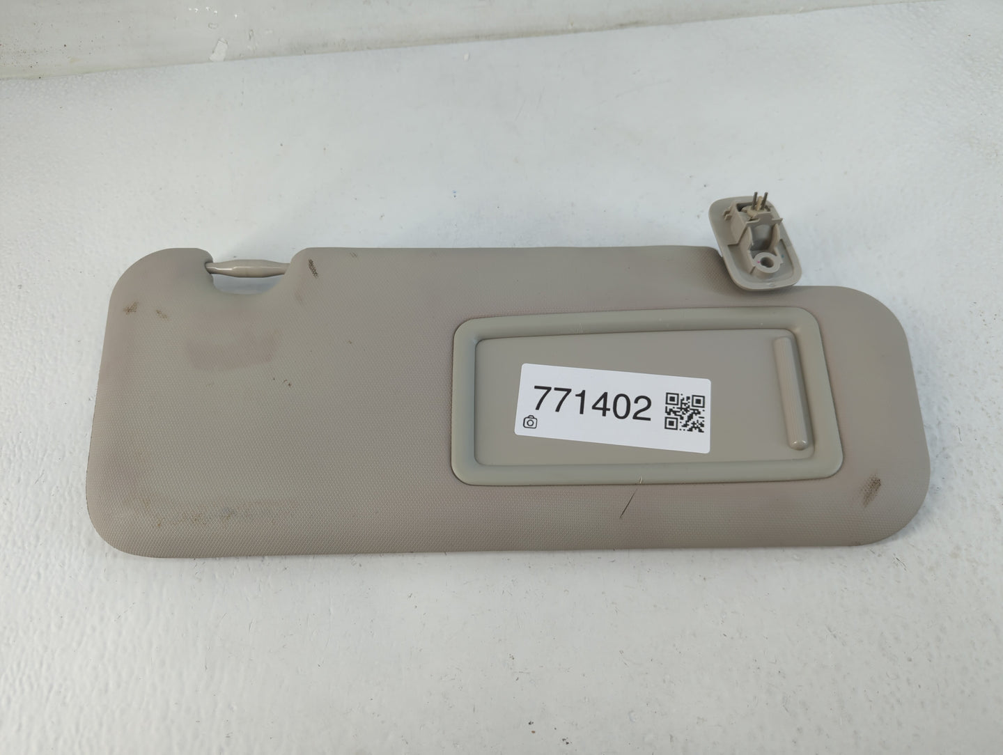 2014-2018 Mazda 3 Sun Visor Shade Replacement Passenger Right Mirror Fits Fits 2014 2015 2016 2017 2018 OEM Used Auto Parts 