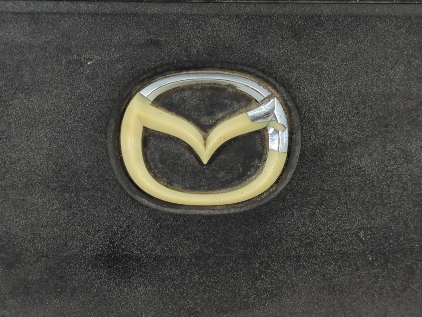 2014 Mazda 5 Engine Cover - Oemusedautoparts1.com