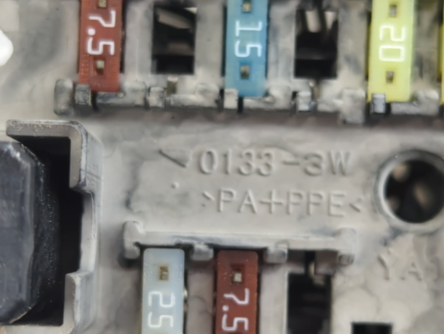 2012-2017 Mazda 5 Fusebox Fuse Box Panel Relay Module P/N:0133-3W Fits Fits 2012 2013 2014 2015 2016 2017 OEM Used Auto Part