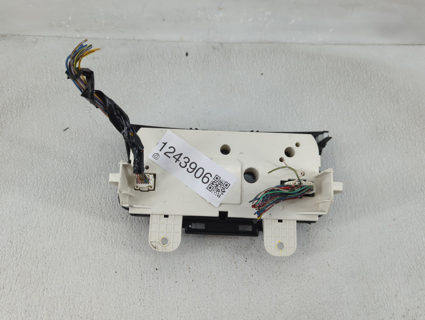 2012-2017 Mazda 5 Climate Control Module Temperature AC/Heater Replacement P/N:K1900CG42 E07 Fits OEM Used Auto Parts - Oemu