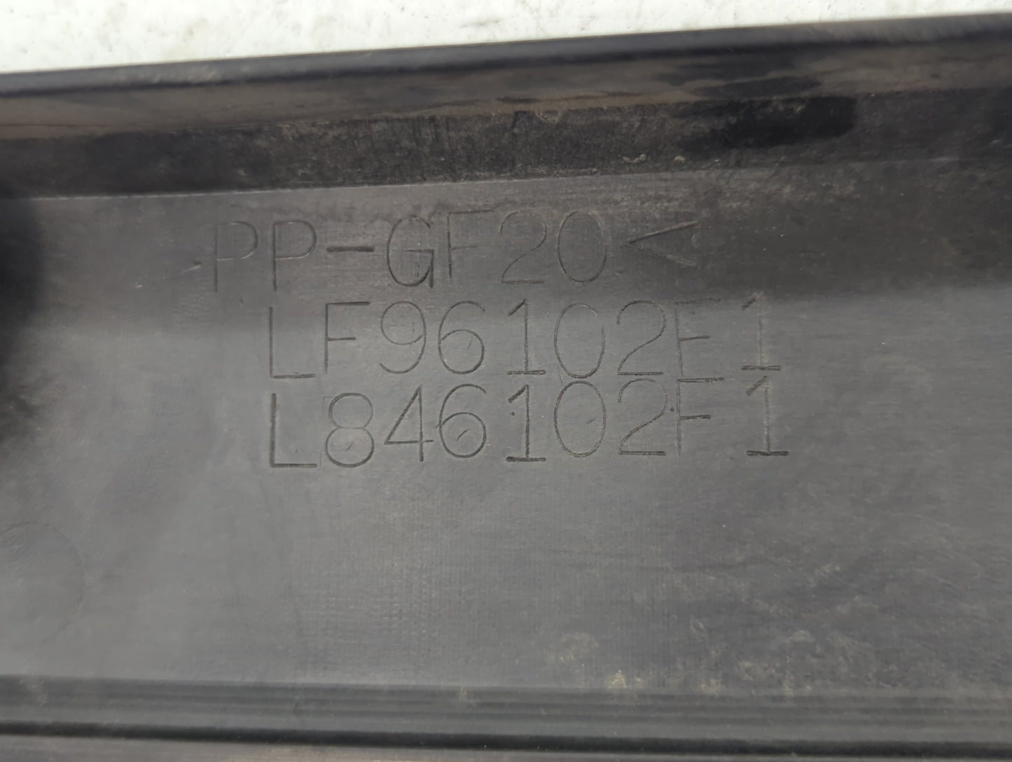 2014 Mazda 5 Engine Cover - Oemusedautoparts1.com