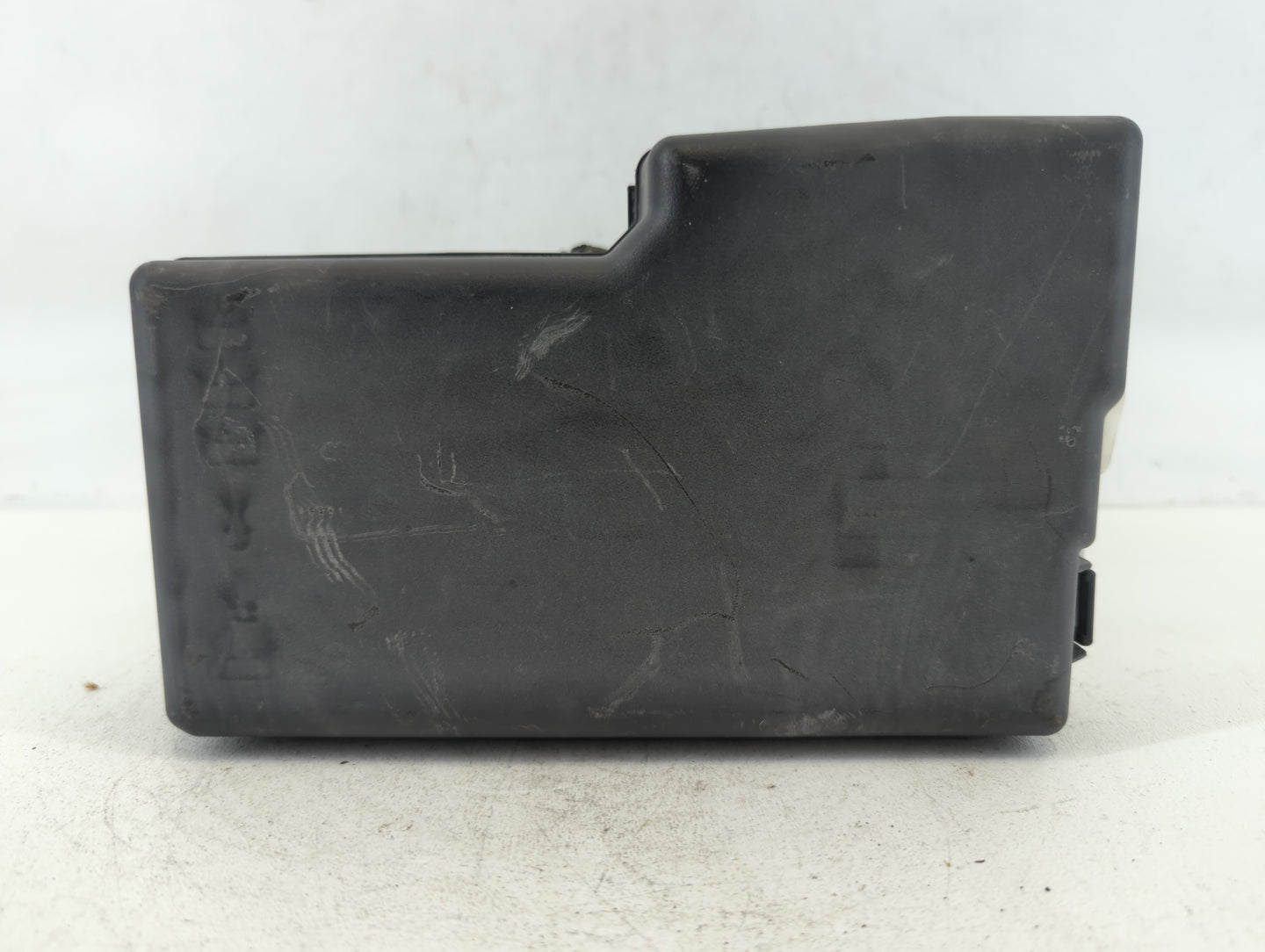 2012-2017 Mazda 5 Fusebox Fuse Box Panel Relay Module P/N:K7005 C597-6676Y Fits Fits 2012 2013 2014 2015 2016 2017 OEM Used 