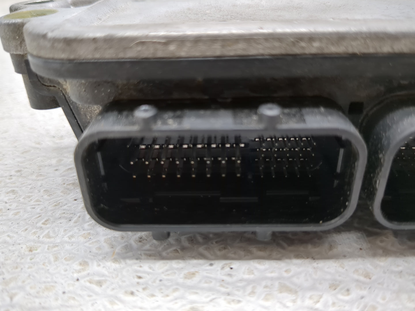 2014-2016 Mazda 6 PCM Engine Control Computer ECU ECM PCU OEM P/N:PY1J 18 881B Fits Fits 2014 2015 2016 OEM Used Auto Parts 