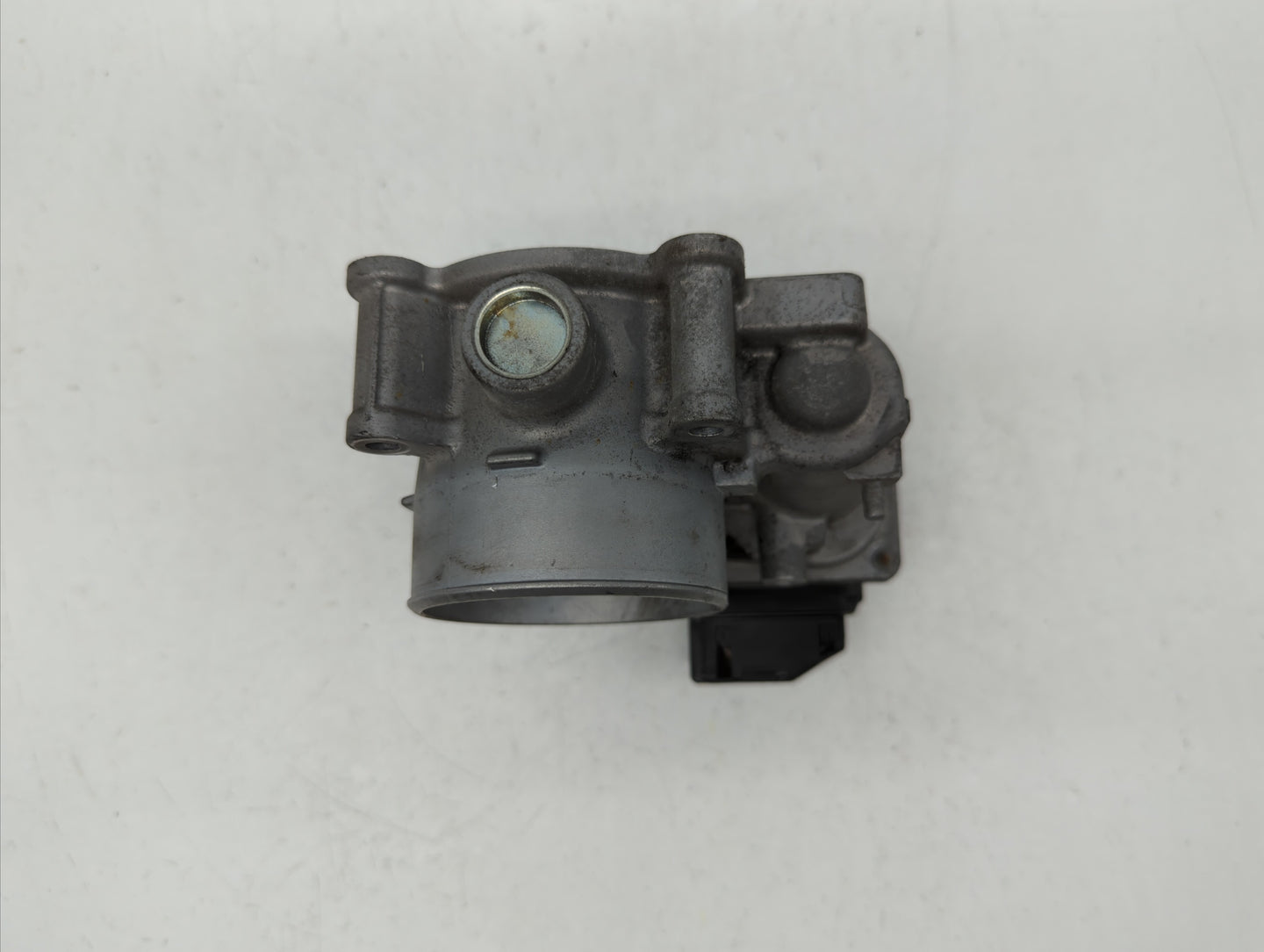 2014 Mazda 6 Throttle Body P/N:PY01 13 640 A Fits OEM Used Auto Parts - Oemusedautoparts1.com