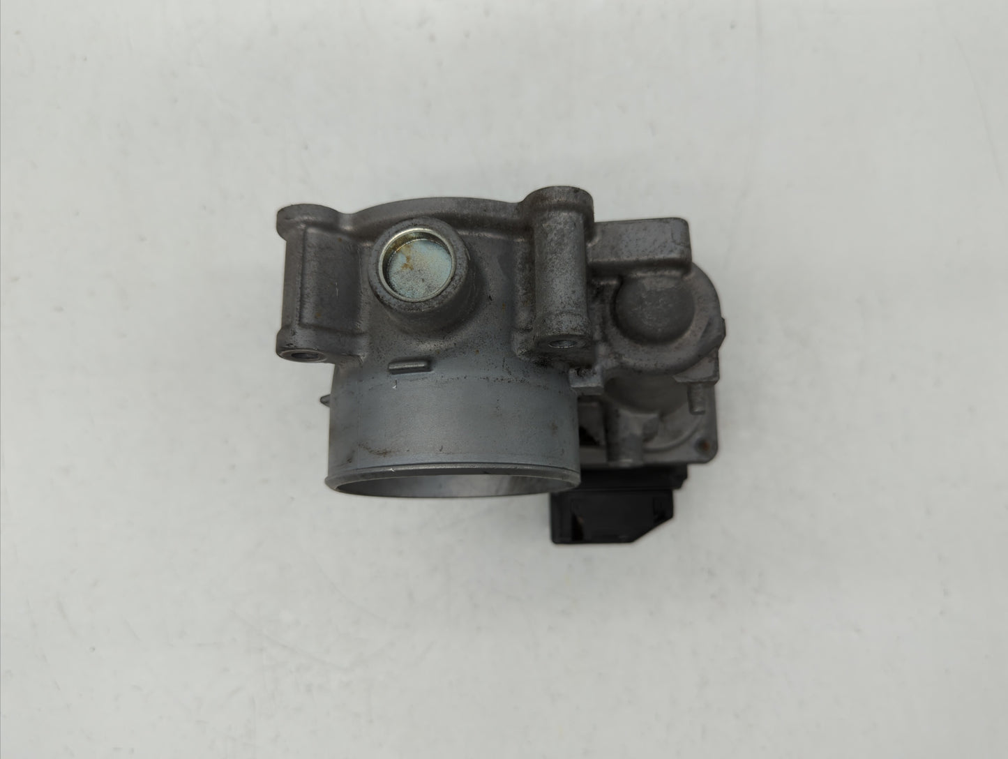 2014 Mazda 6 Throttle Body P/N:PY01 13 640 A Fits OEM Used Auto Parts - Oemusedautoparts1.com