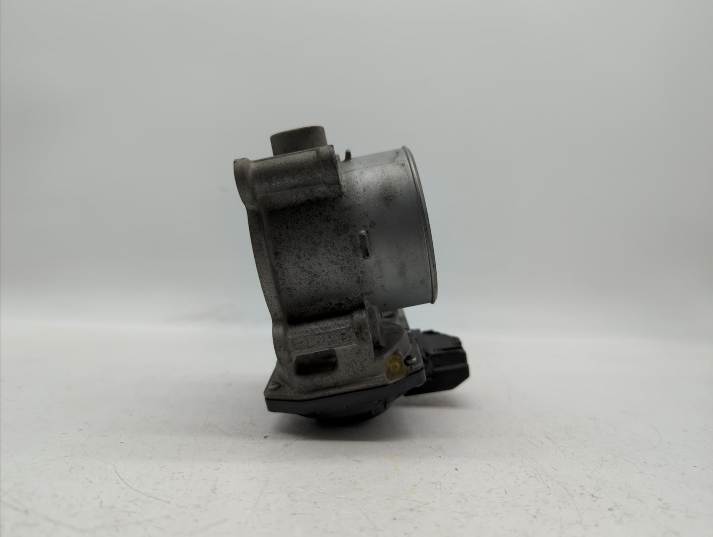2014 Mazda 6 Throttle Body P/N:PY01 13 640 A Fits OEM Used Auto Parts - Oemusedautoparts1.com