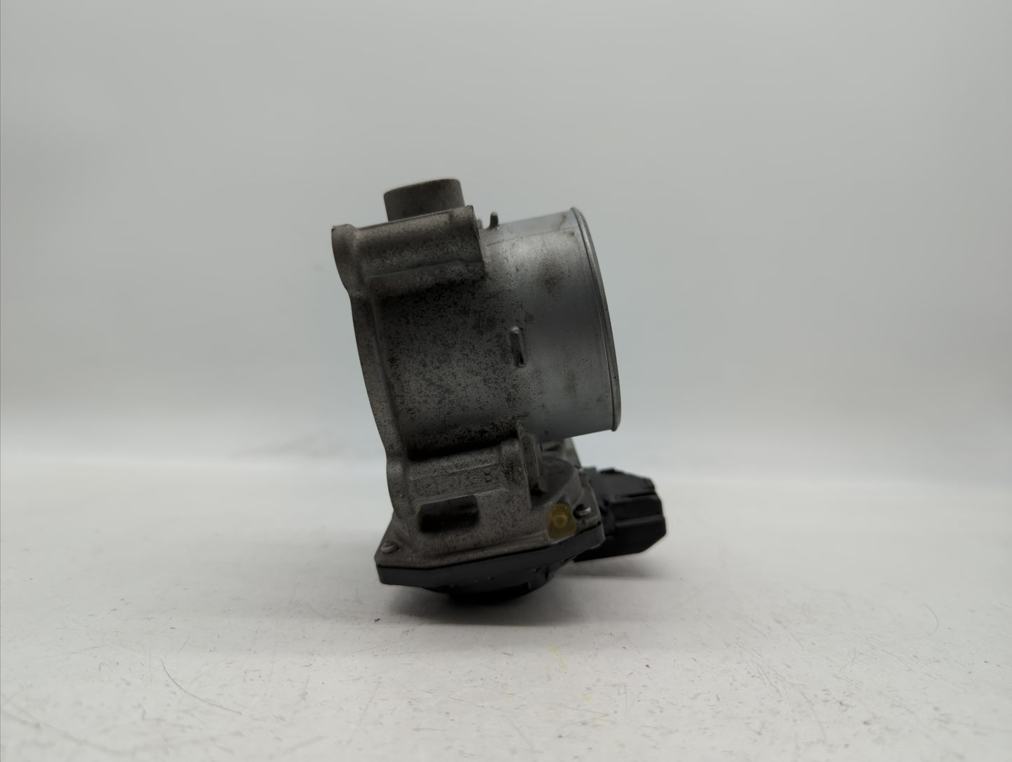 2014 Mazda 6 Throttle Body P/N:PY01 13 640 A Fits OEM Used Auto Parts - Oemusedautoparts1.com