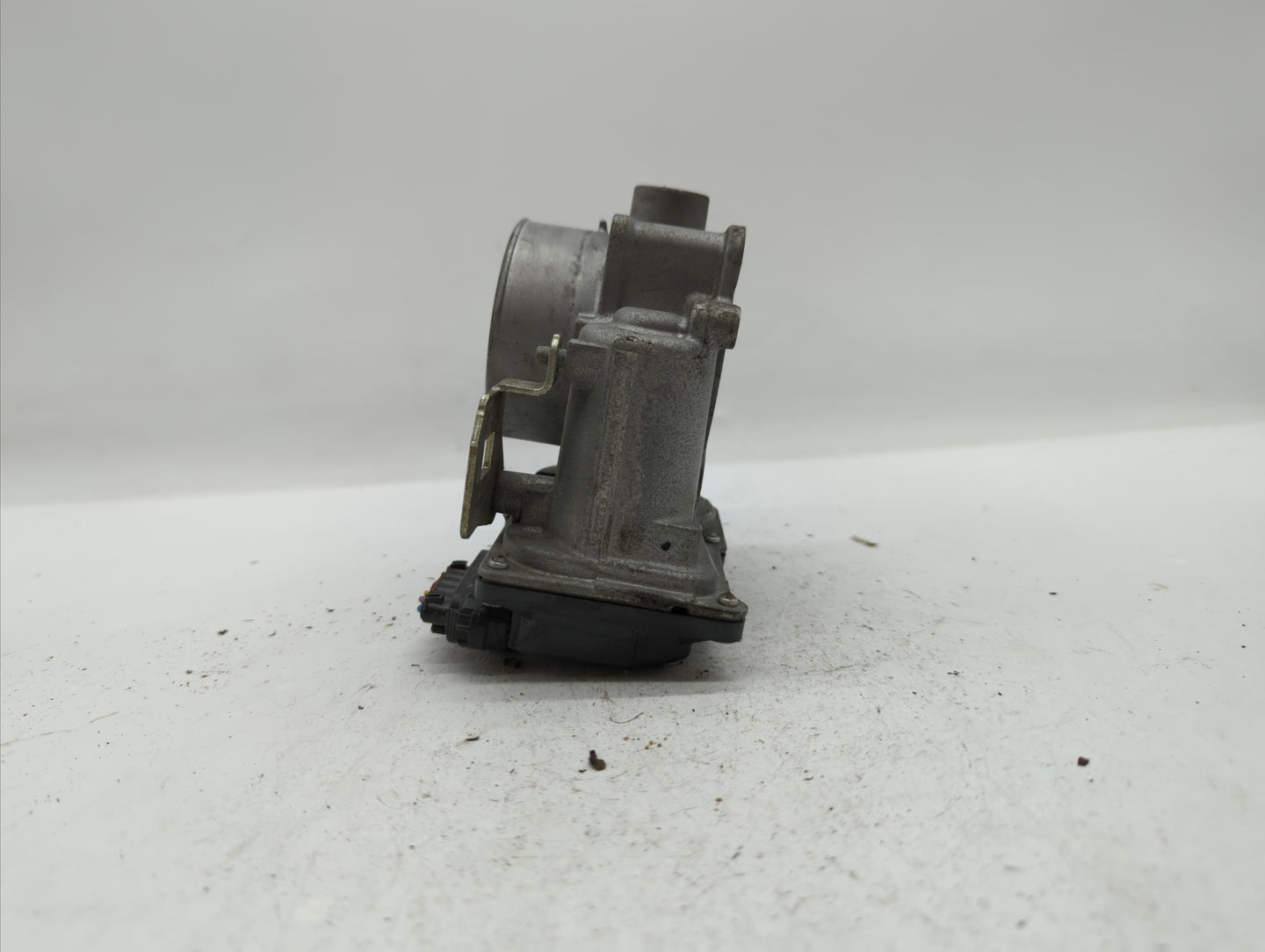 2014 Mazda 6 Throttle Body P/N:PY01 13 640 A Fits OEM Used Auto Parts - Oemusedautoparts1.com