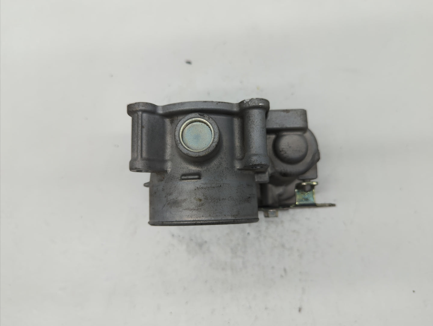 2014 Mazda 6 Throttle Body P/N:PY01 13 640 A Fits OEM Used Auto Parts - Oemusedautoparts1.com