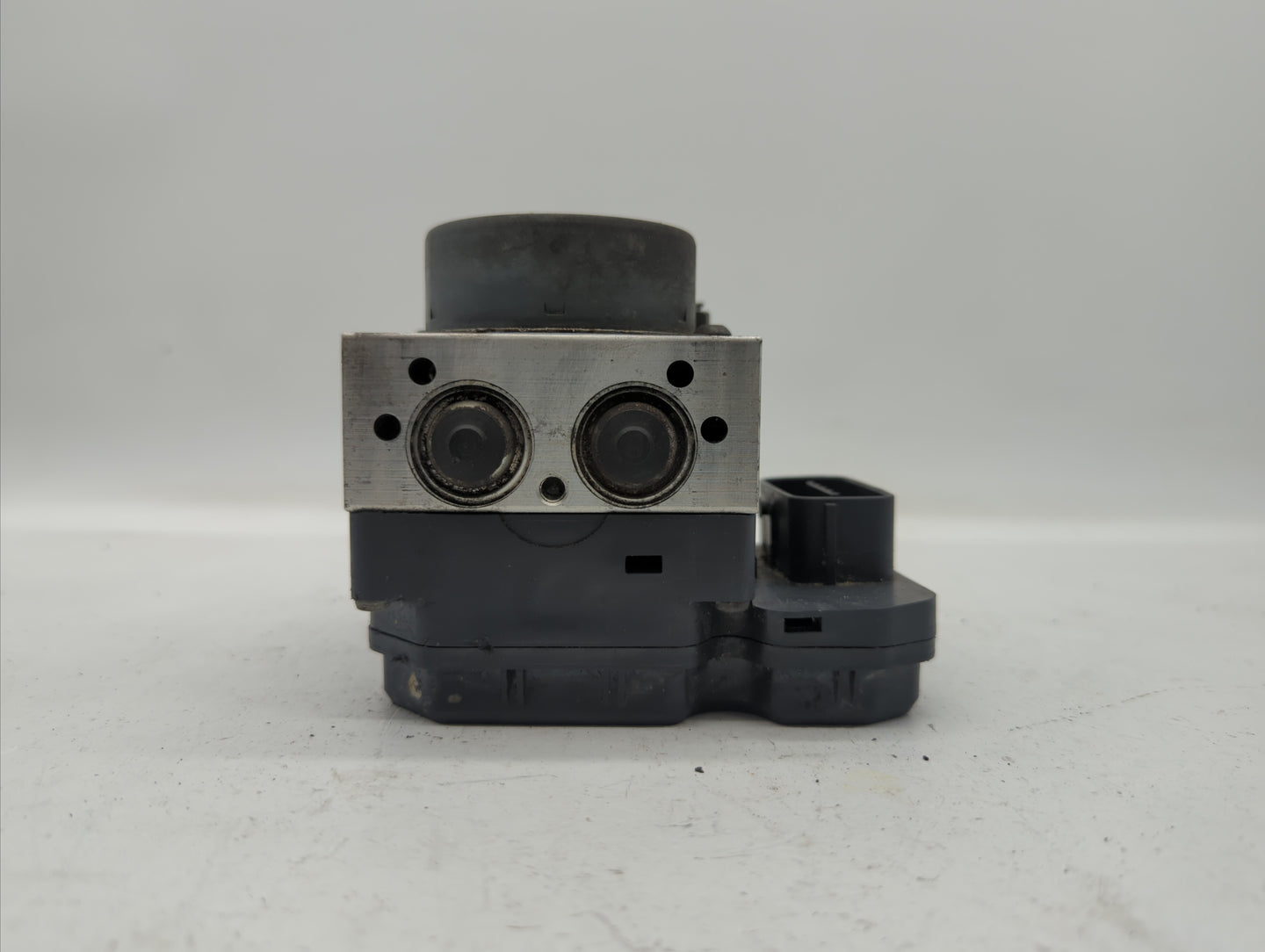 2014 Mazda 6 ABS Pump Control Module Replacement P/N:116040-34581 GHP9-437A0, GHR1-437A0 Fits OEM Used Auto Parts - Oemuseda