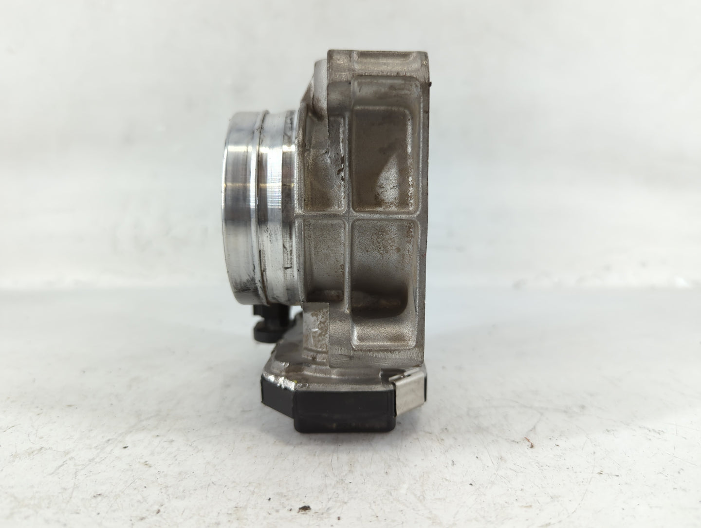 2014-2017 Mazda 6 Throttle Body P/N:12681472AA Fits Fits 2014 2015 2016 2017 2018 OEM Used Auto Parts - Oemusedautoparts1.co