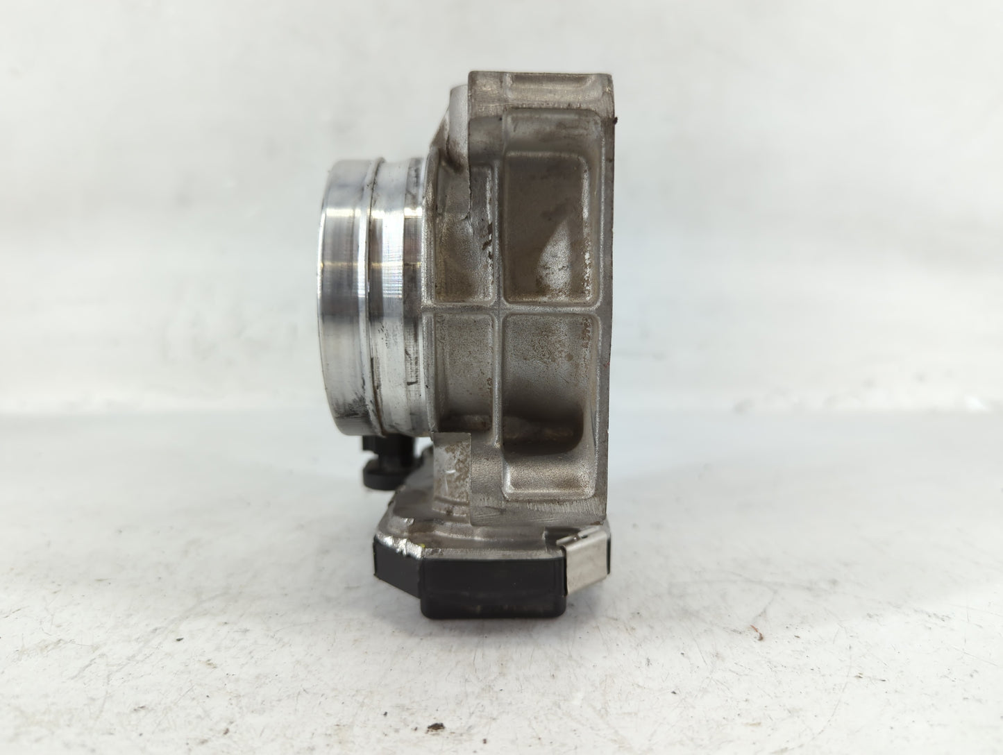 2014-2017 Mazda 6 Throttle Body P/N:12681472AA Fits Fits 2014 2015 2016 2017 2018 OEM Used Auto Parts - Oemusedautoparts1.co