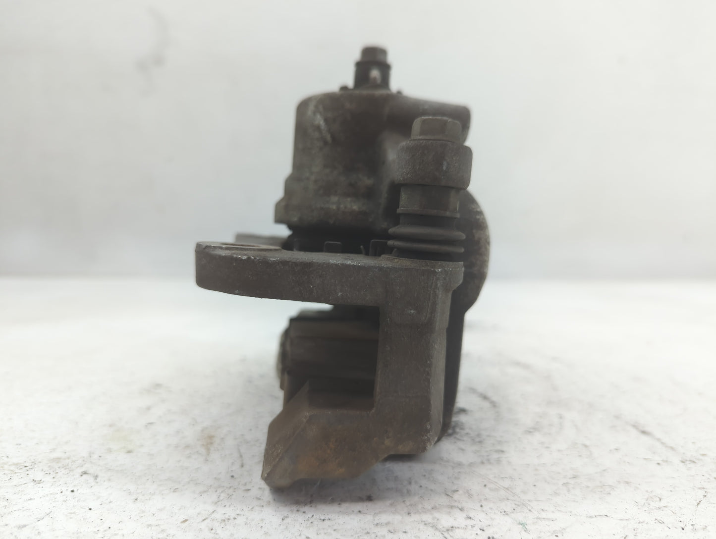 2014-2015 Mazda 6 Front Driver Left Brake Caliper - Oemusedautoparts1.com