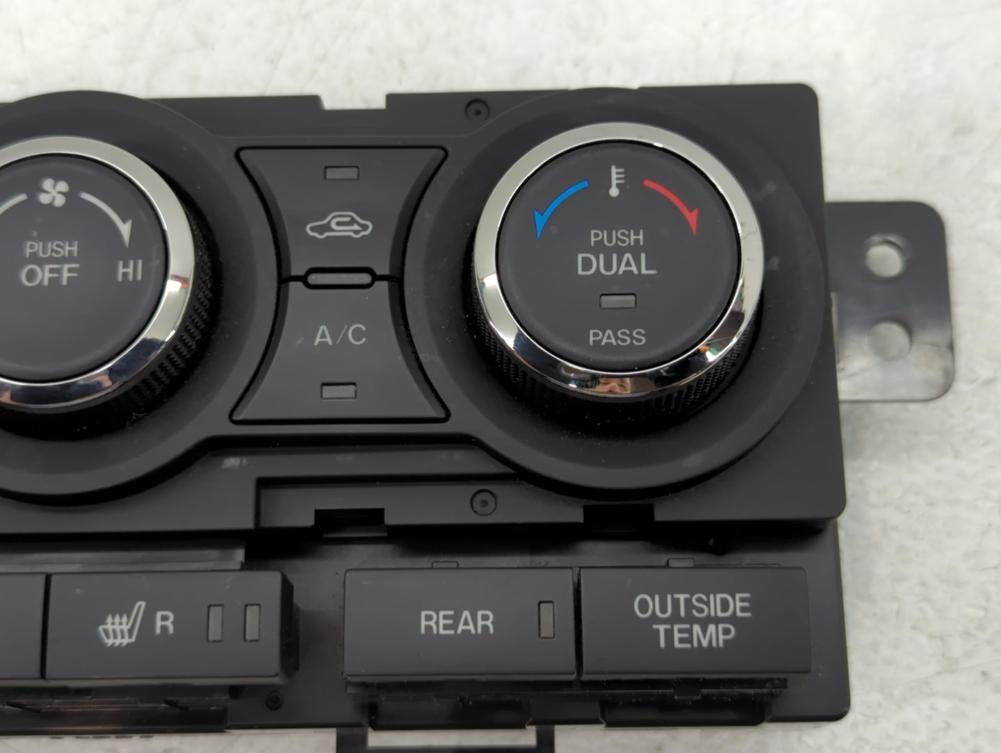 2014 Mazda Cx-3 Climate Control Module Temperature AC/Heater Replacement P/N:TE70-61-190 Fits Fits 2010 2011 2012 2013 2015 