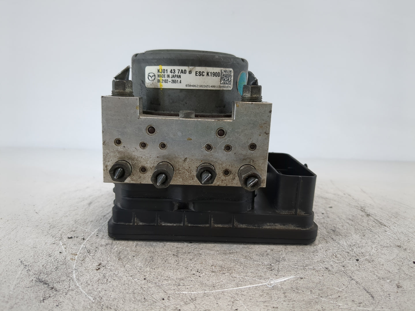 2014-2015 Mazda Cx-5 ABS Pump Control Module Replacement P/N:KJ01 43 7A0 Fits Fits 2014 2015 OEM Used Auto Parts - Oemusedau