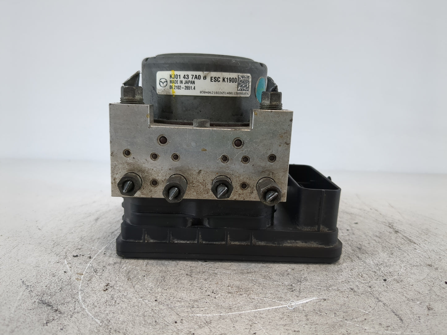 2014-2015 Mazda Cx-5 ABS Pump Control Module Replacement P/N:KJ01 43 7A0 Fits Fits 2014 2015 OEM Used Auto Parts - Oemusedau