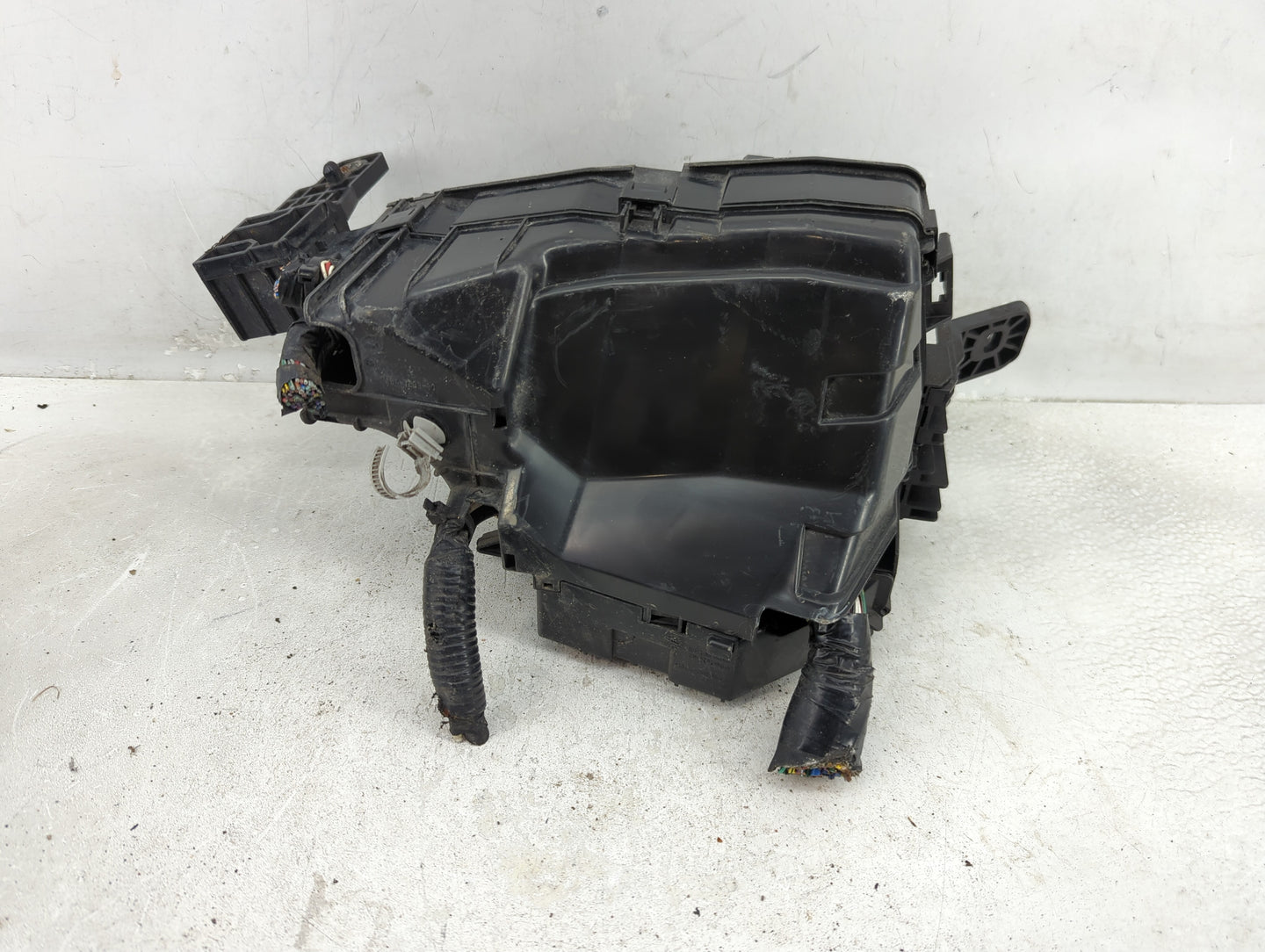 2014 Mazda Cx-5 Fusebox Fuse Box Panel Relay Module P/N:KD45-675X0 C KD45-675X0-C Fits OEM Used Auto Parts - Oemusedautopart