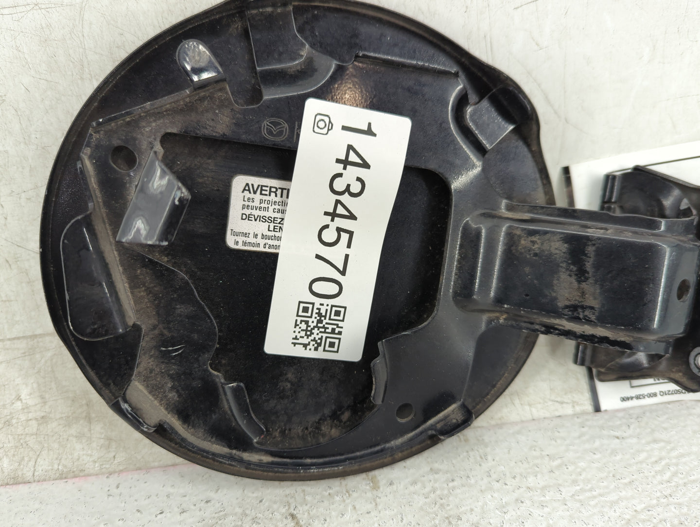 2014 Mazda Cx-5 Fuel Tank Door Lid Gas Tank Black - Oemusedautoparts1.com