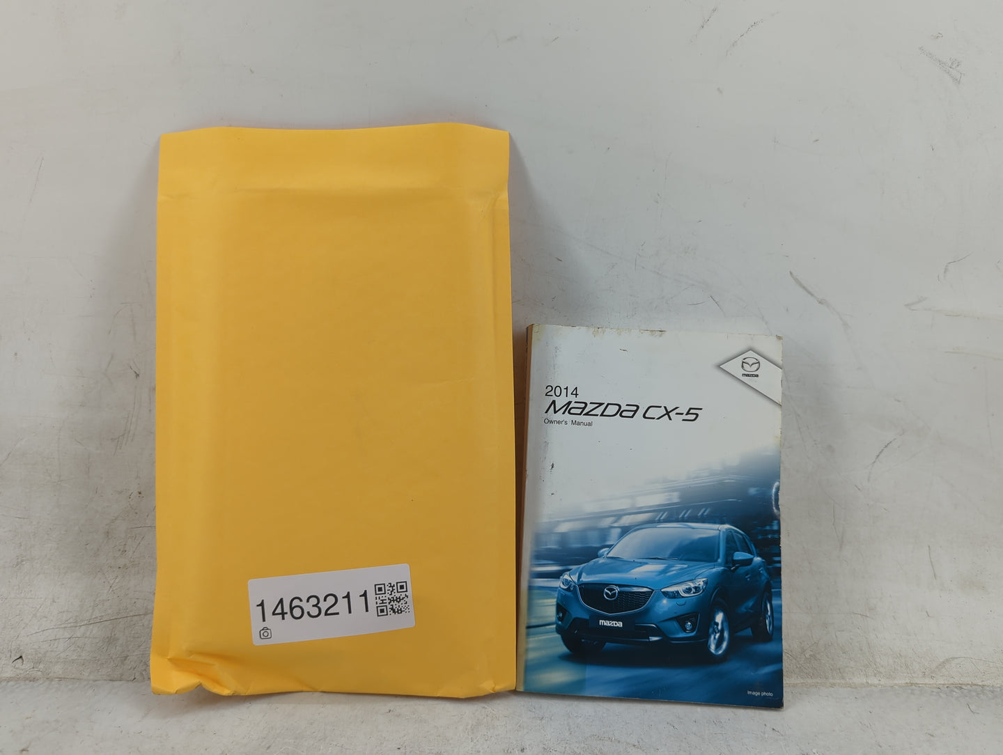 2014 Mazda Cx-5 Owners Manual Book Guide P/N:9999-95-050C-14R 8DB5-EA-13H OEM Used Auto Parts - Oemusedautoparts1.com