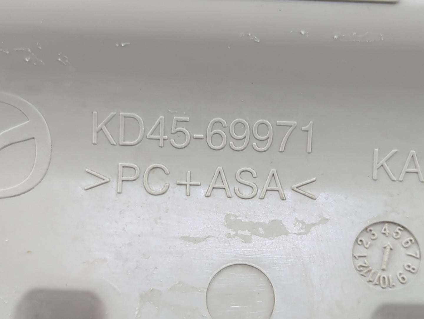2013-2022 Mazda Cx-5 Overhead Roof Console 1465837 - Oemusedautoparts1.com