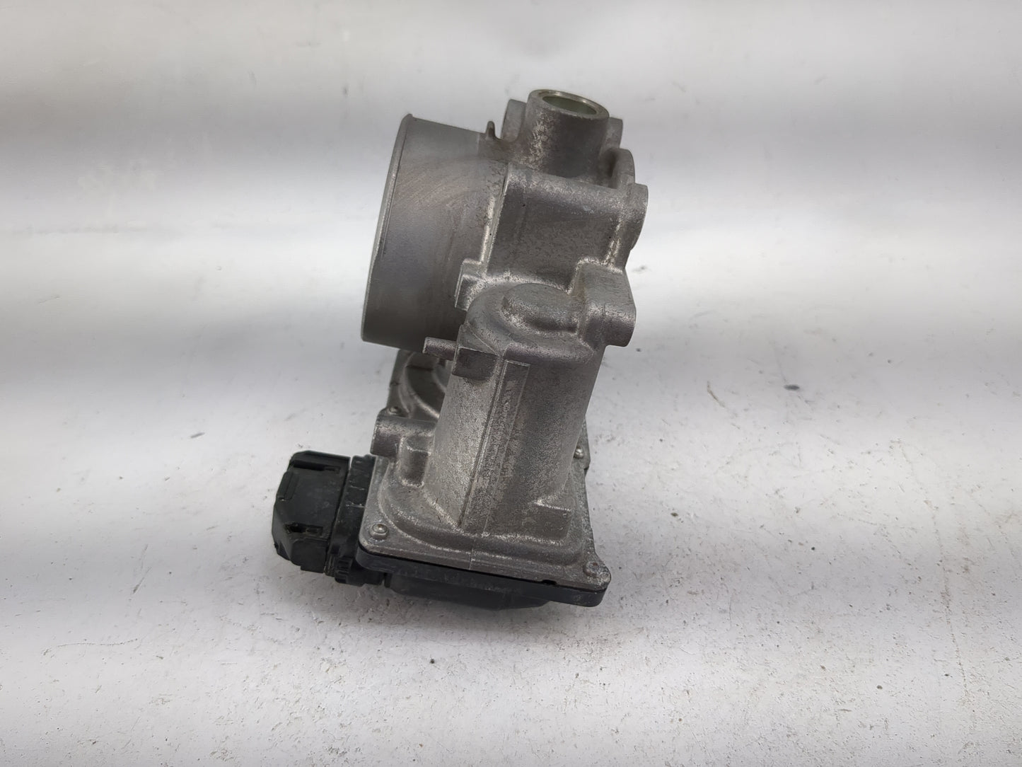 2014-2017 Mazda Cx-5 Throttle Body P/N:13 640 A K4238 Fits Fits 2014 2015 2016 2017 2018 OEM Used Auto Parts - Oemusedautopa