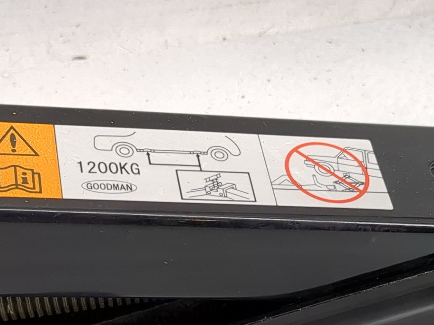 2014 Mazda Cx-5 Spare Scissor Car Jack Black - Oemusedautoparts1.com