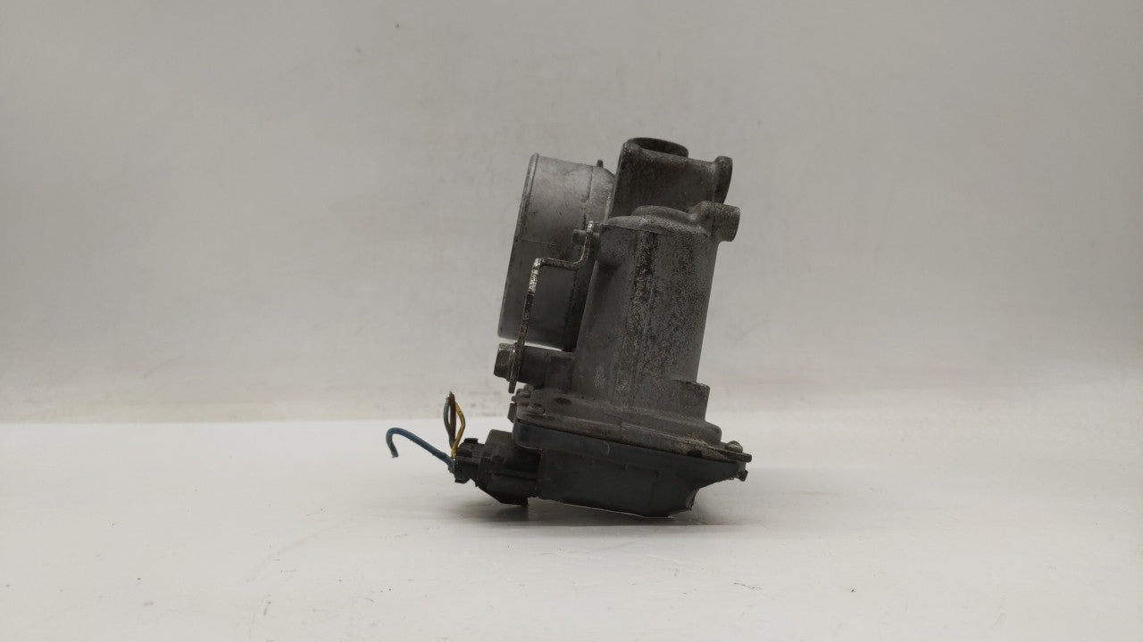 2013-2014 Mazda Cx-5 Throttle Body P/N:PE01 13 640 B 152009S18, 13 640 A, 640 K4238 6R26, 13 640 B Fits Fits 2012 2013 2014 