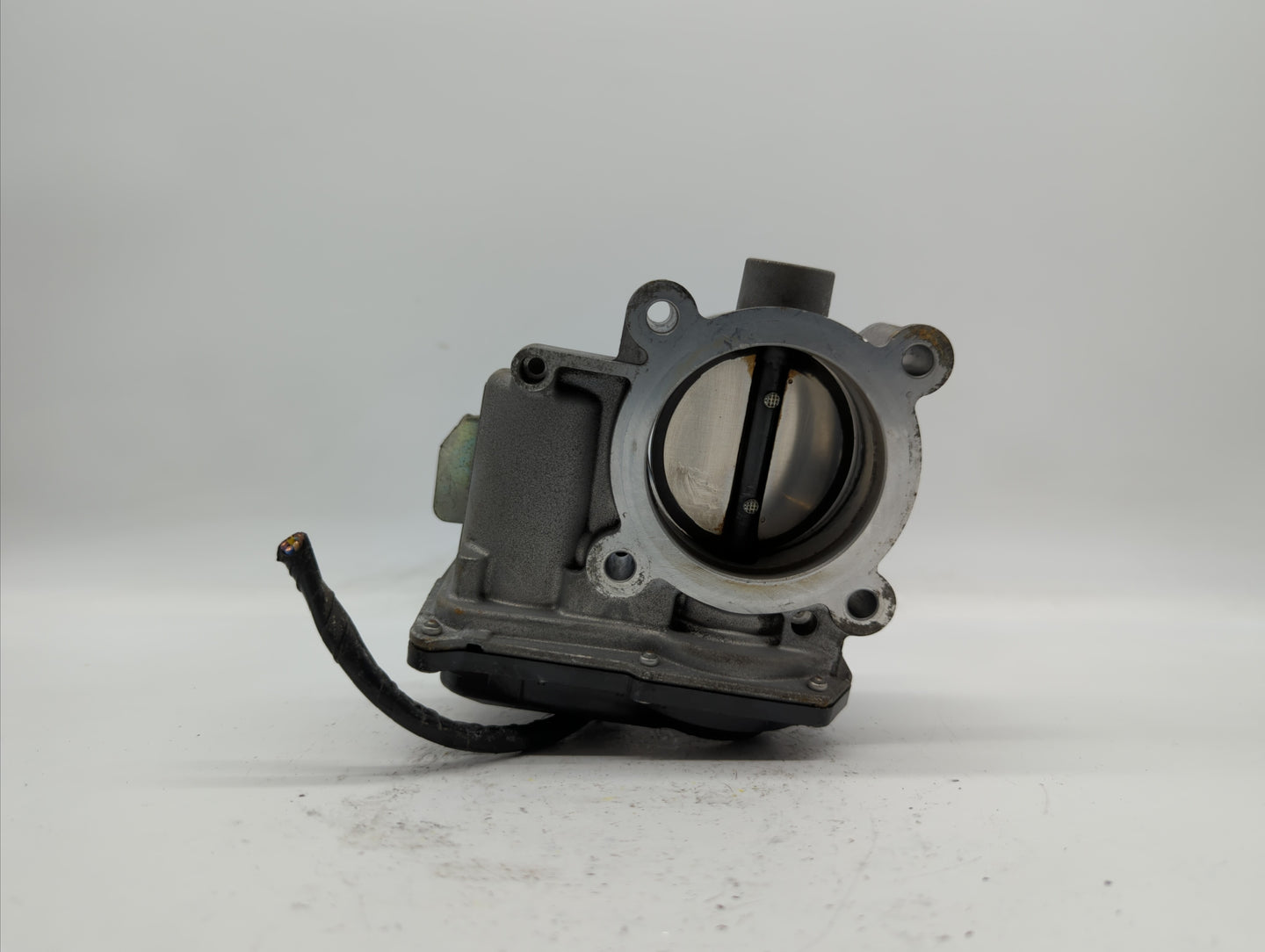 2014 Mazda Cx-5 Throttle Body P/N:PY01 13 640 A Fits OEM Used Auto Parts - Oemusedautoparts1.com