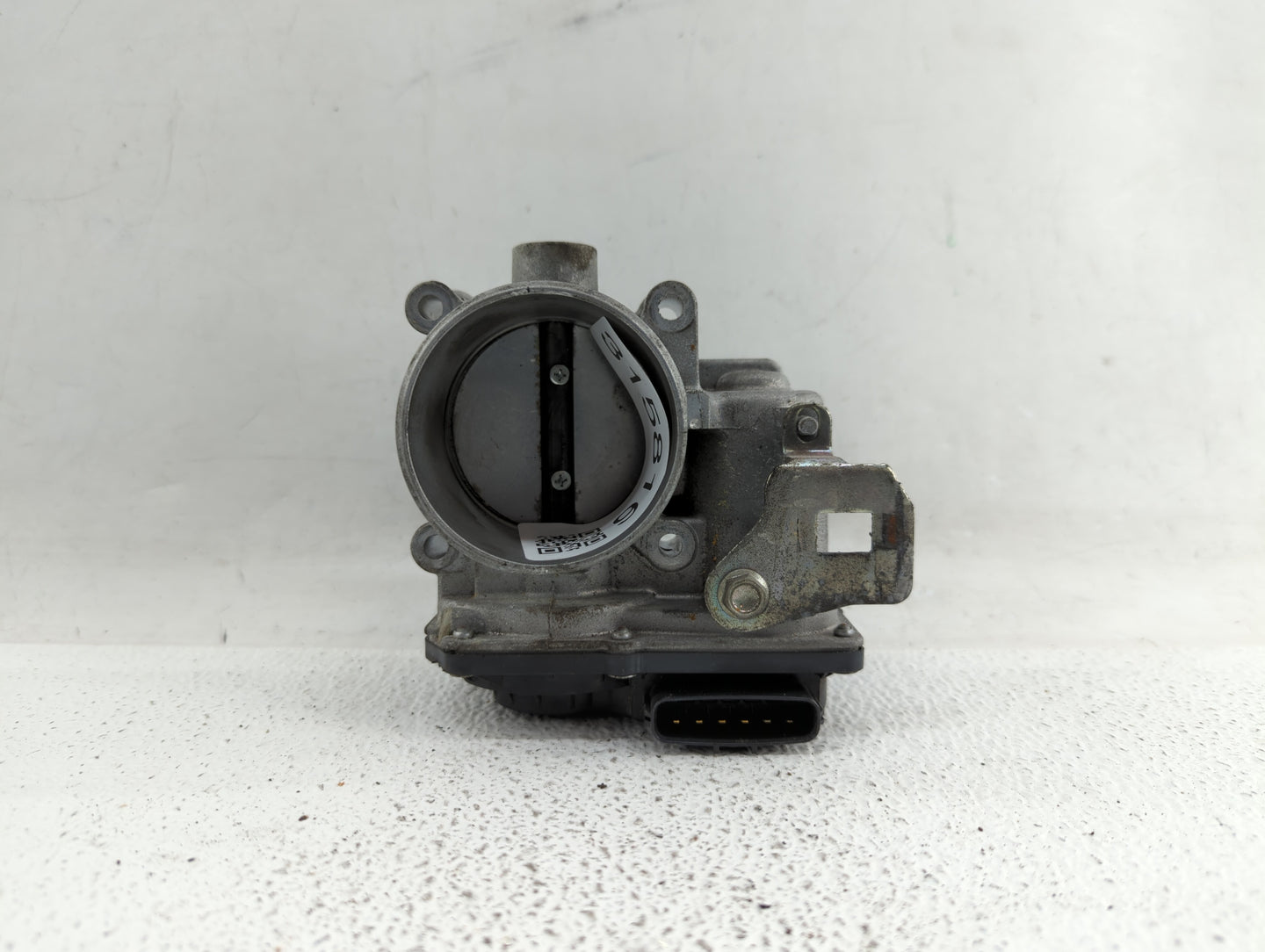 2014 Mazda Cx-5 Throttle Body P/N:PY01 13 640 A Fits OEM Used Auto Parts - Oemusedautoparts1.com