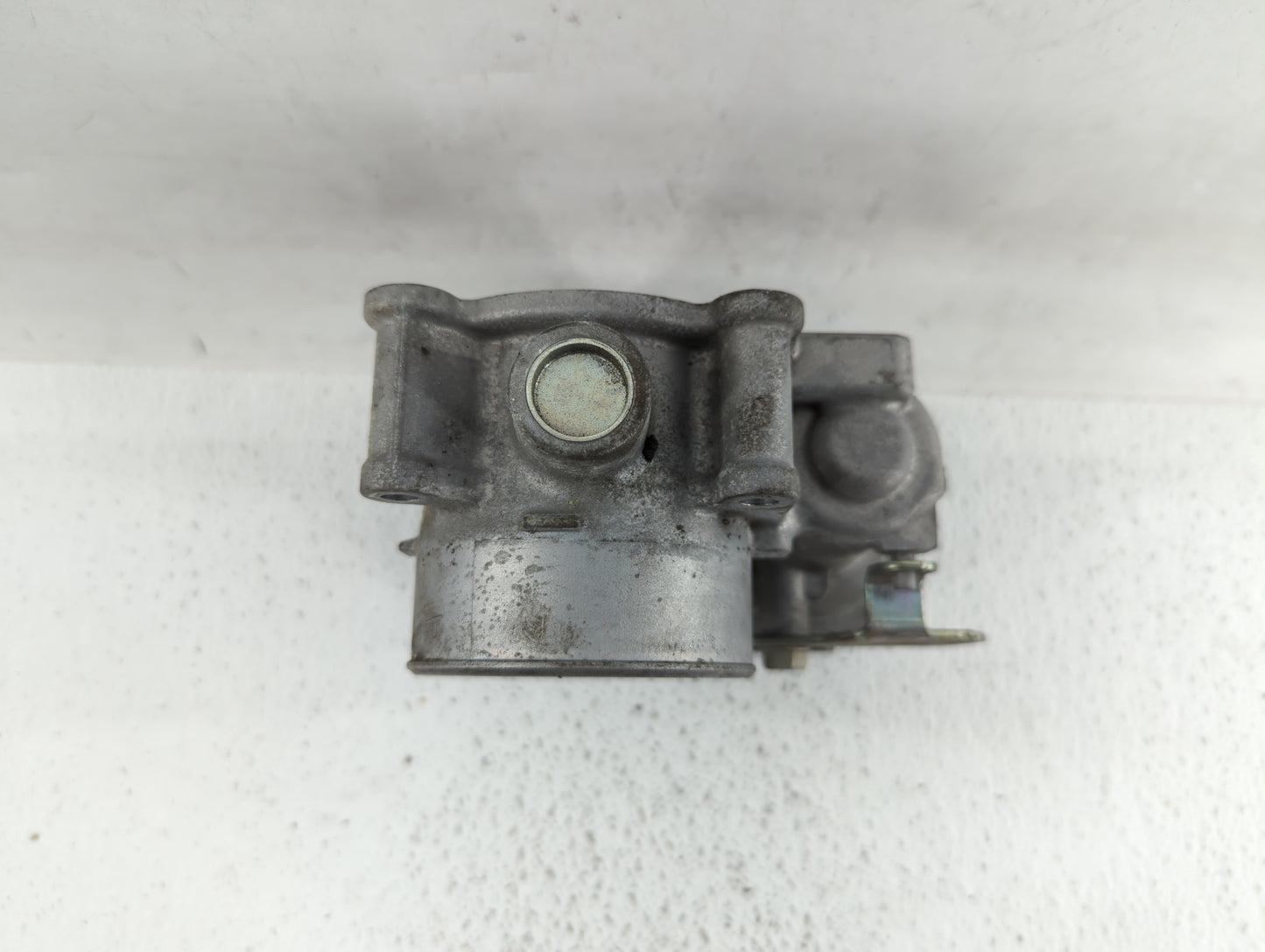 2014 Mazda Cx-5 Throttle Body P/N:PY01 13 640 A Fits OEM Used Auto Parts - Oemusedautoparts1.com