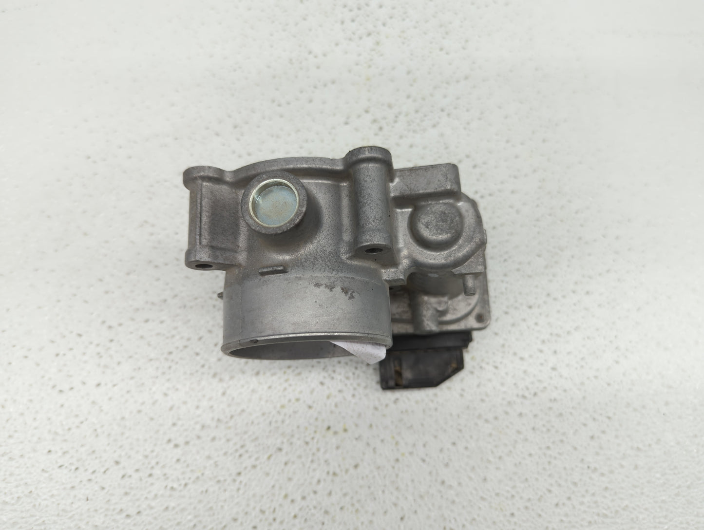 2014 Mazda Cx-5 Throttle Body P/N:K4238 13 640 A 12681472AA, PY01 13 640 A Fits OEM Used Auto Parts - Oemusedautoparts1.com