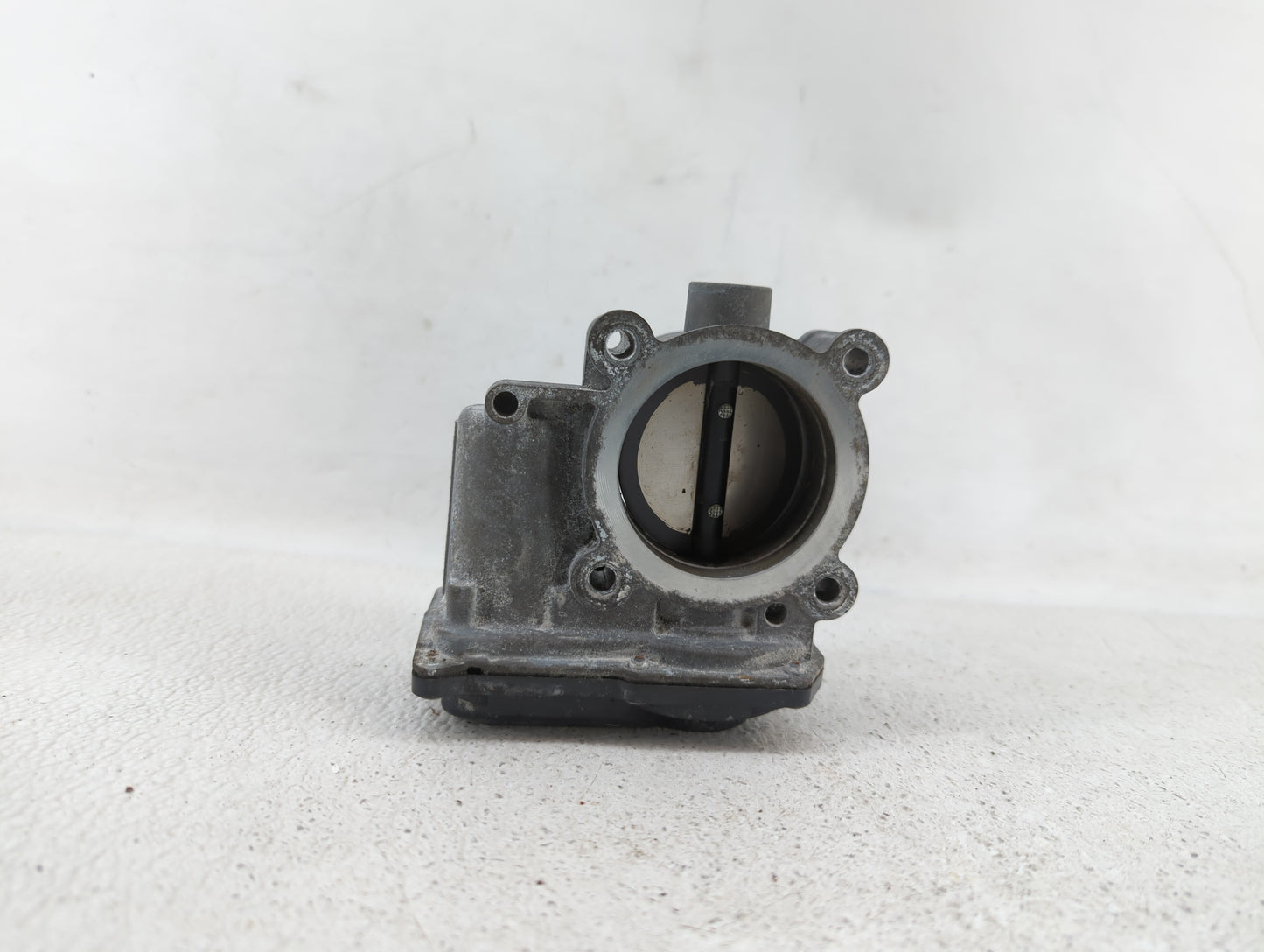 2014 Mazda Cx-5 Throttle Body P/N:K4238 13 640 A 12681472AA, PY01 13 640 A Fits OEM Used Auto Parts - Oemusedautoparts1.com
