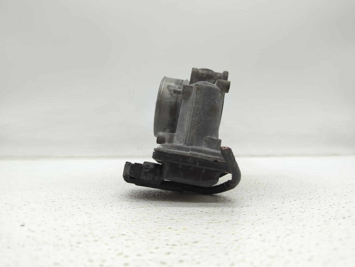 2014 Mazda Cx-5 Throttle Body P/N:K4238 13 640 A 12681472AA, PY01 13 640 A Fits OEM Used Auto Parts - Oemusedautoparts1.com