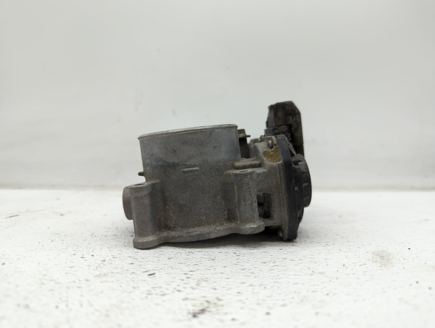 2014 Mazda Cx-5 Throttle Body P/N:K4238 13 640 A 12681472AA, PY01 13 640 A Fits OEM Used Auto Parts - Oemusedautoparts1.com