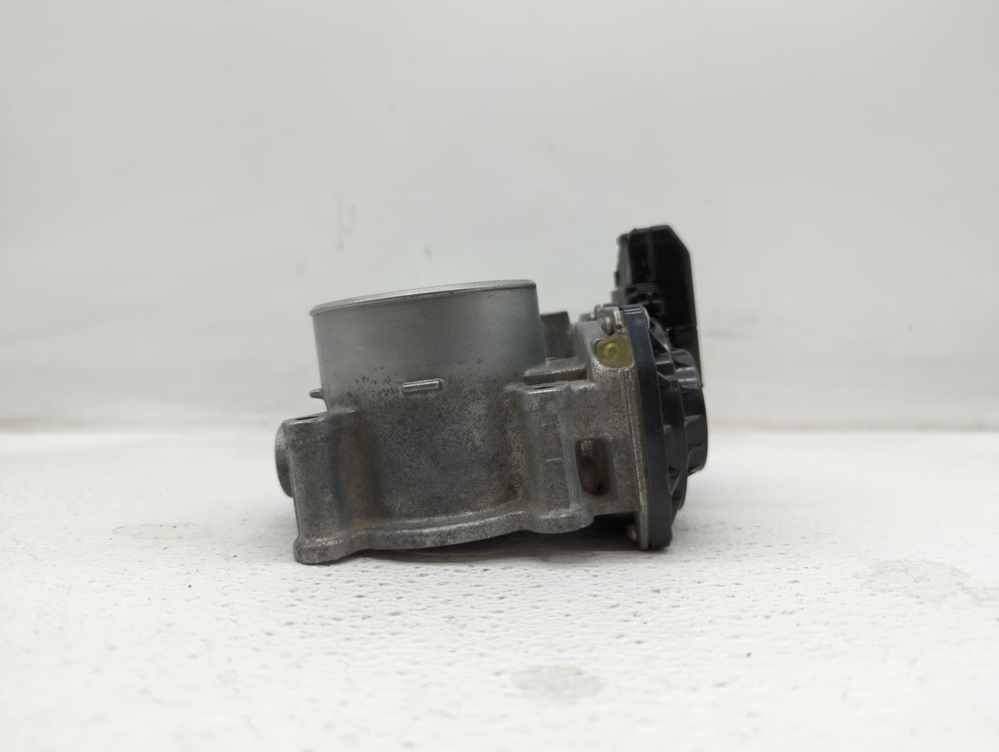 2014 Mazda Cx-5 Throttle Body P/N:13 640 A K4238 13 640 A, 12681472AA, PY01 13 640 A Fits OEM Used Auto Parts - Oemusedautop