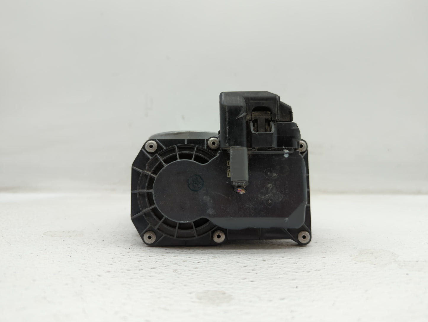 2014 Mazda Cx-5 Throttle Body P/N:13 640 A K4238 13 640 A, 12681472AA, PY01 13 640 A Fits OEM Used Auto Parts - Oemusedautop