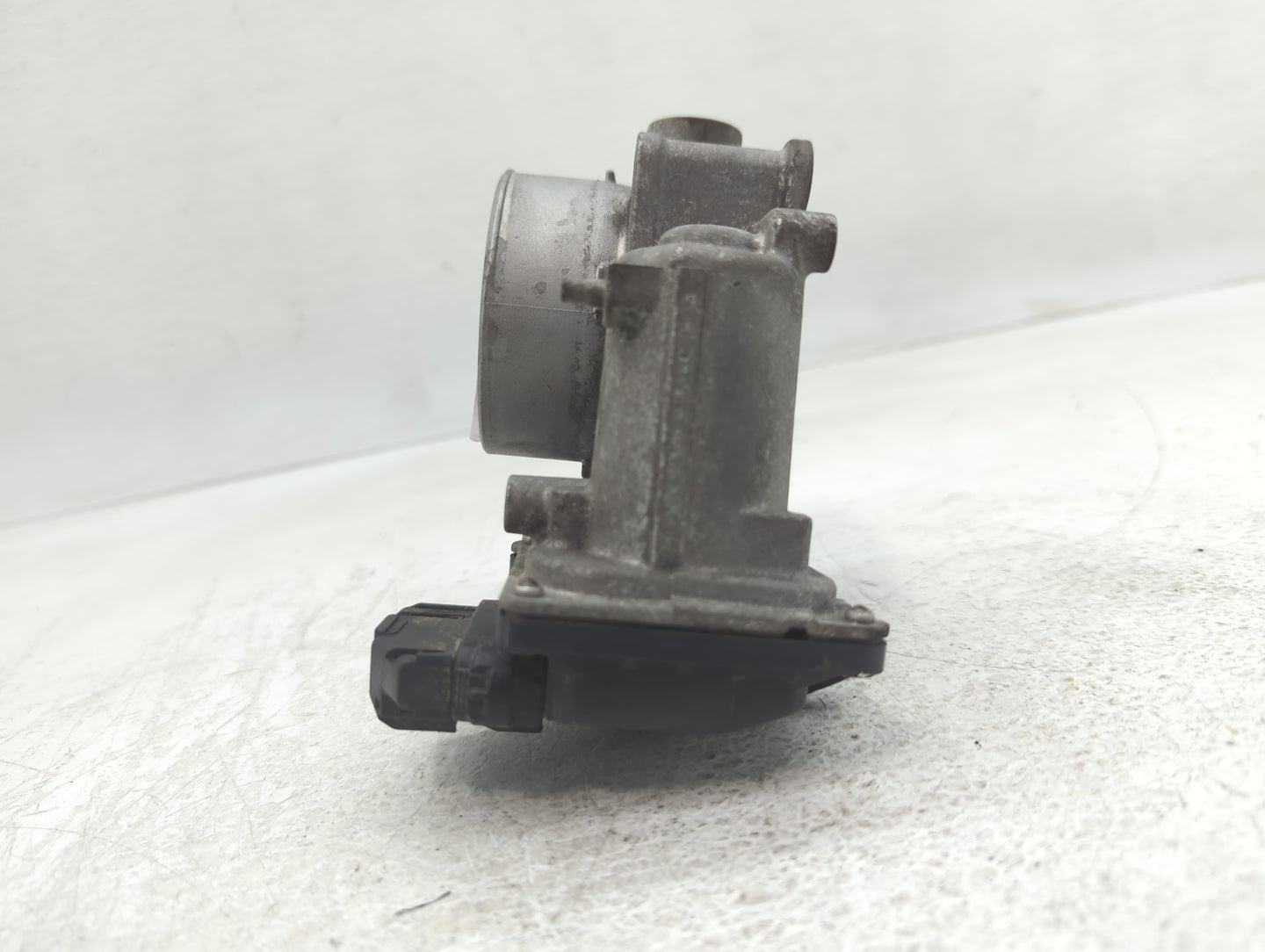 2014-2017 Mazda Cx-5 Throttle Body Fits Fits 2014 2015 2016 2017 2018 OEM Used Auto Parts - Oemusedautoparts1.com