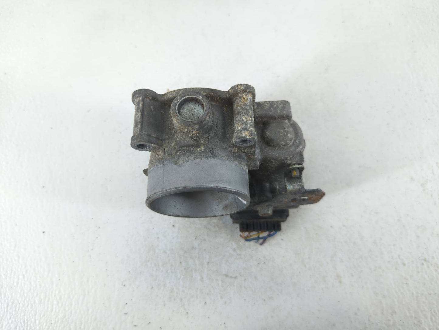 2014-2017 Mazda Cx-5 Throttle Body P/N:PY01 13 640 A C0711 12Q04 Fits Fits 2014 2015 2016 2017 2018 OEM Used Auto Parts - Oe