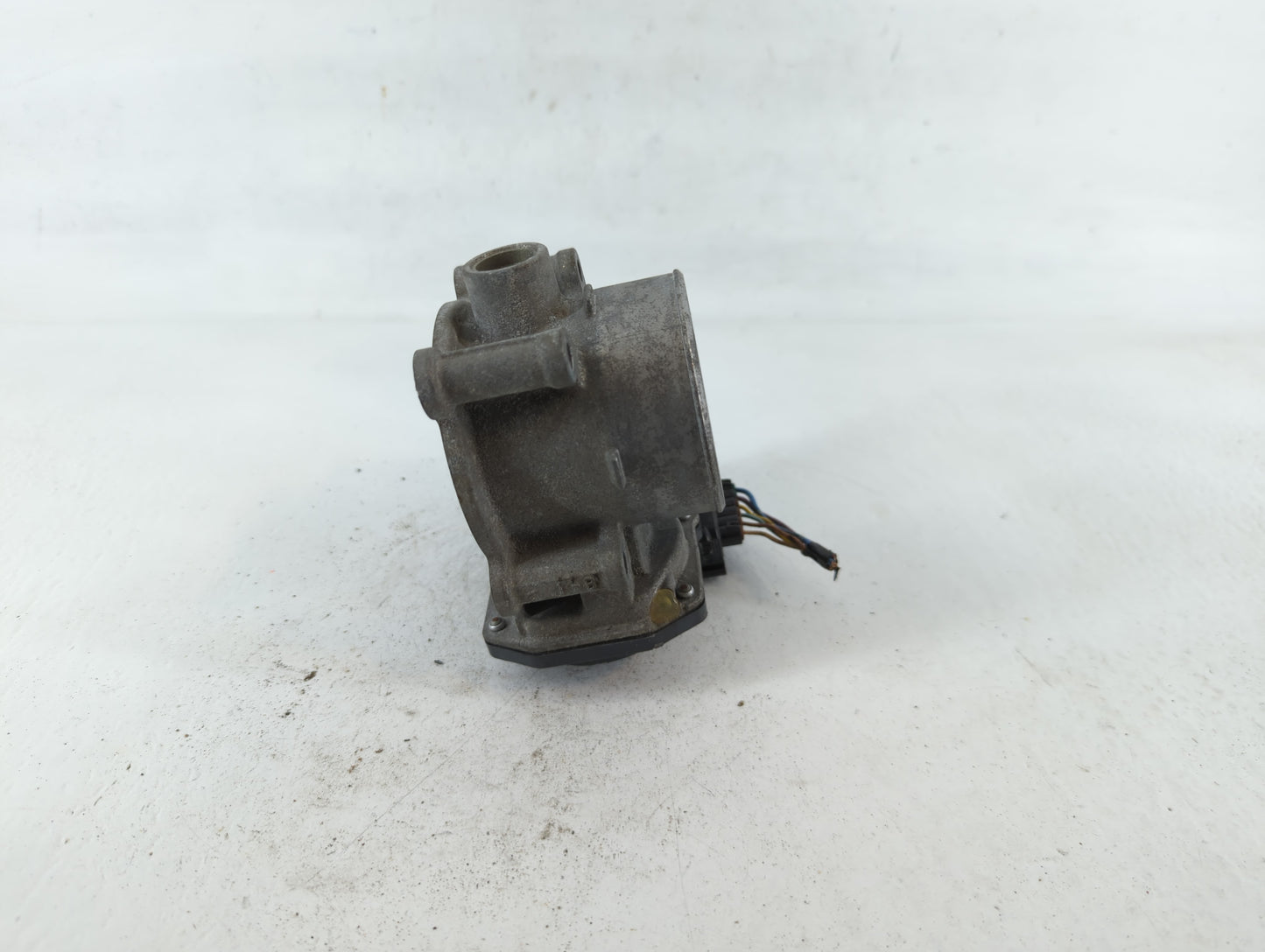 2014-2017 Mazda Cx-5 Throttle Body P/N:152006Q11 1831 C2041, PY01 13 640 A Fits Fits 2014 2015 2016 2017 2018 OEM Used Auto 