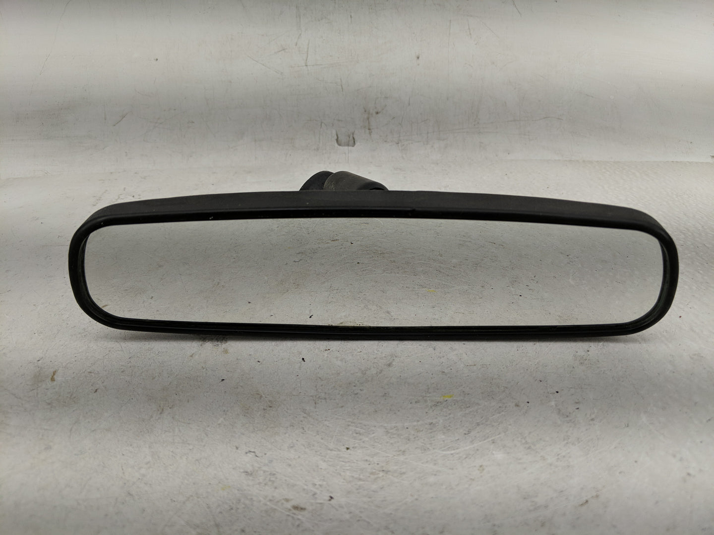 2014 Mazda Cx-7 Interior Rear View Mirror Replacement OEM P/N:E11015617 Fits OEM Used Auto Parts - Oemusedautoparts1.com
