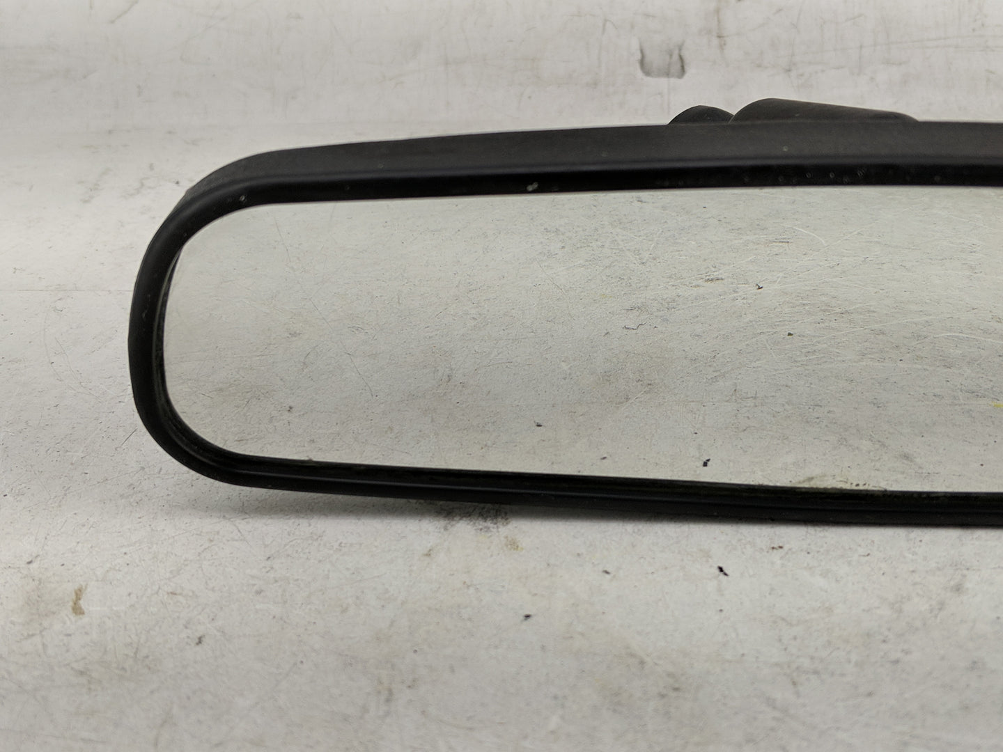 2014 Mazda Cx-7 Interior Rear View Mirror Replacement OEM P/N:E11015617 Fits OEM Used Auto Parts - Oemusedautoparts1.com