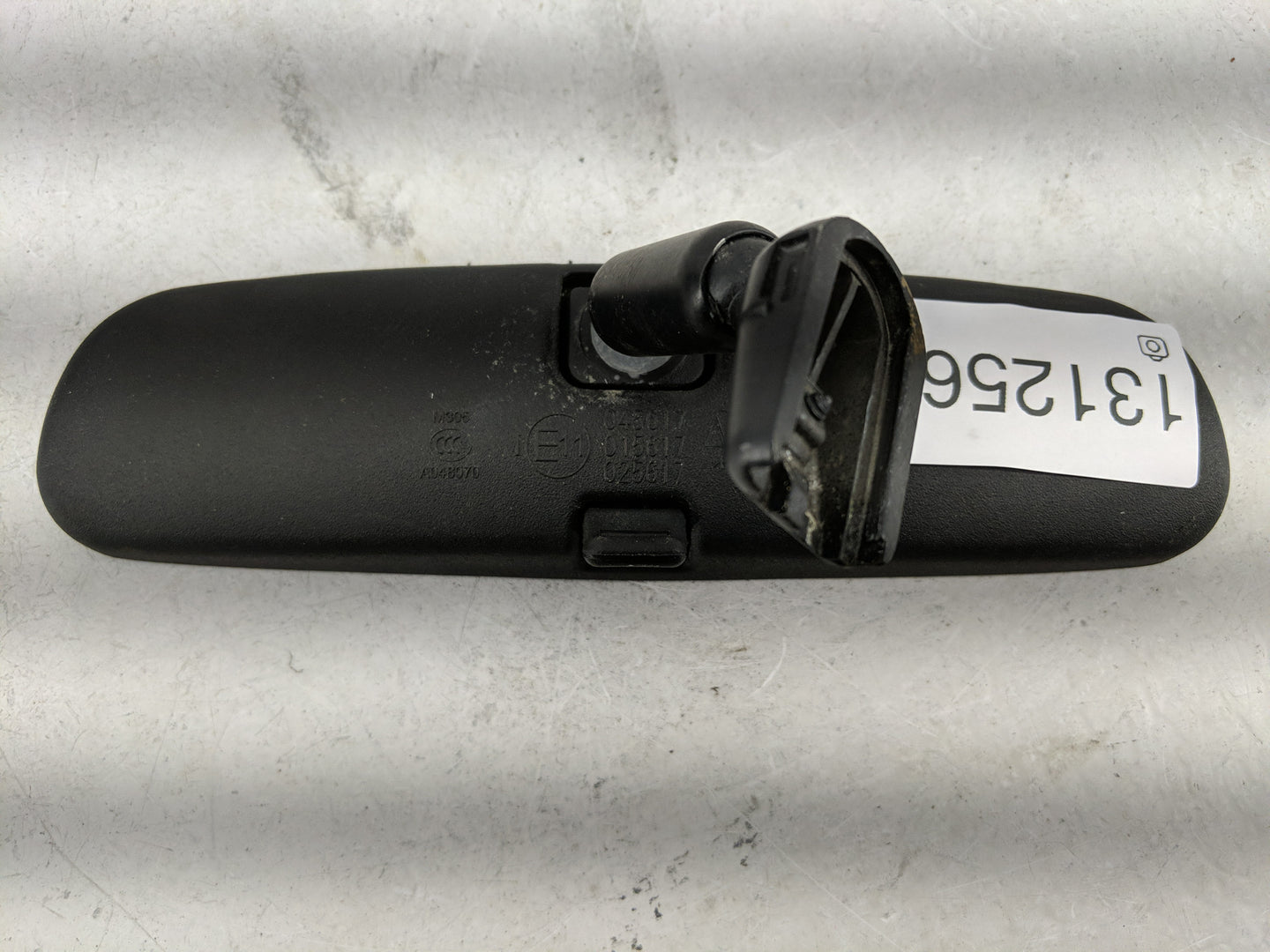 2014 Mazda Cx-7 Interior Rear View Mirror Replacement OEM P/N:E11015617 Fits OEM Used Auto Parts - Oemusedautoparts1.com
