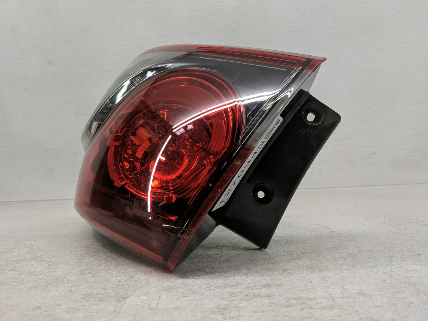 2013-2015 Mazda Cx-9 Tail Light Assembly Passenger Right OEM P/N:TK2151150 Fits Fits 2013 2014 2015 OEM Used Auto Parts - Oe