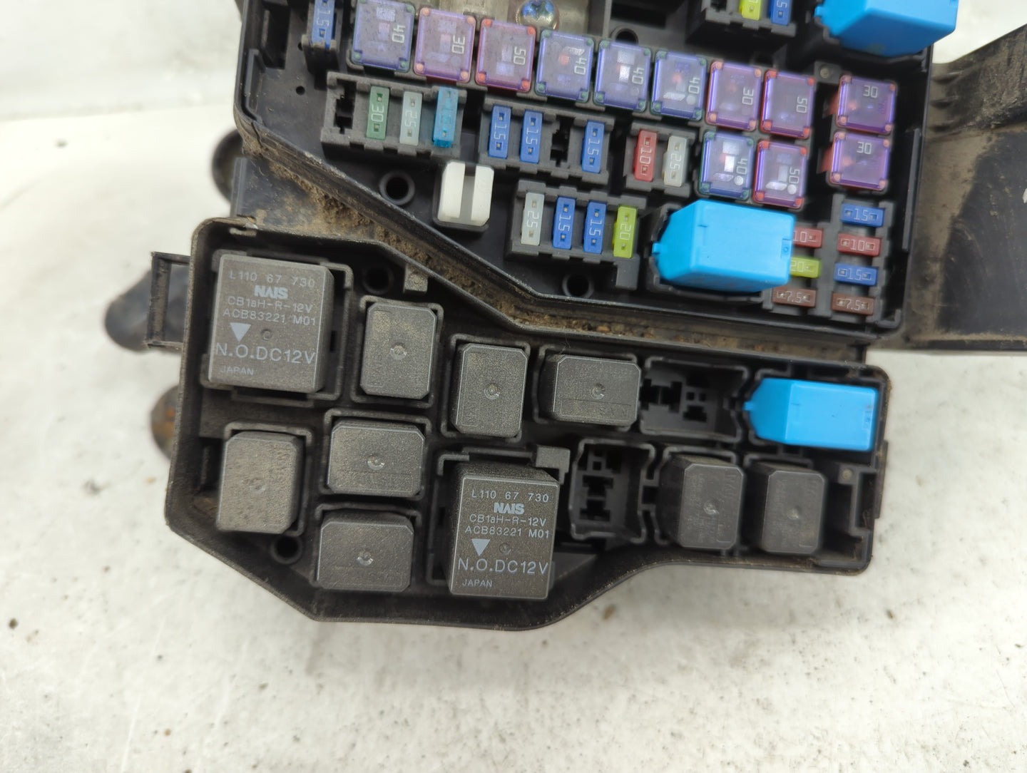 2013-2015 Mazda Cx-9 Fusebox Fuse Box Panel Relay Module Fits Fits 2013 2014 2015 OEM Used Auto Parts - Oemusedautoparts1.co