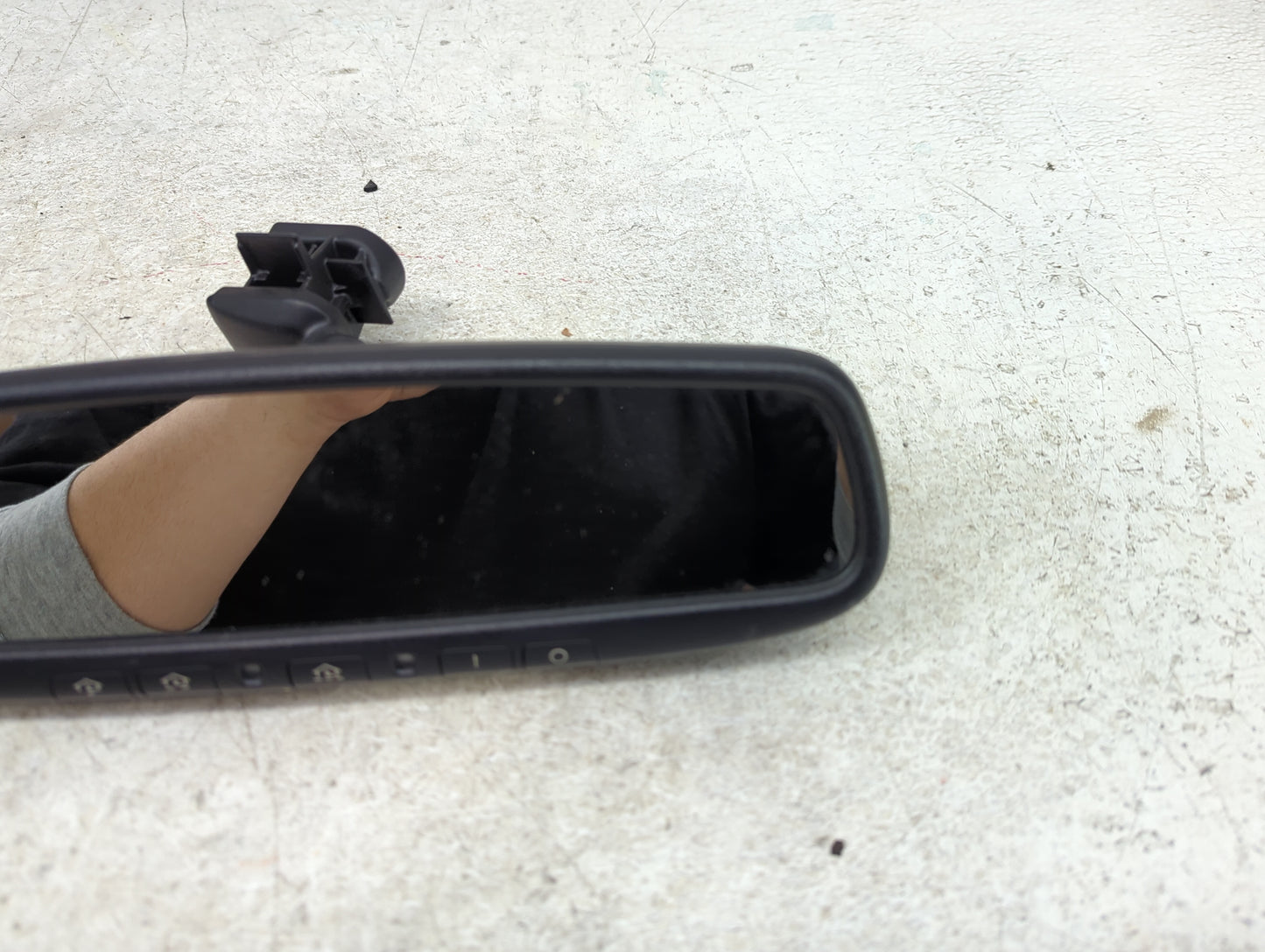 2013-2015 Mazda Cx-9 Interior Rear View Mirror Replacement OEM P/N:4112A-M0BHL4 Fits Fits 2013 2014 2015 OEM Used Auto Parts
