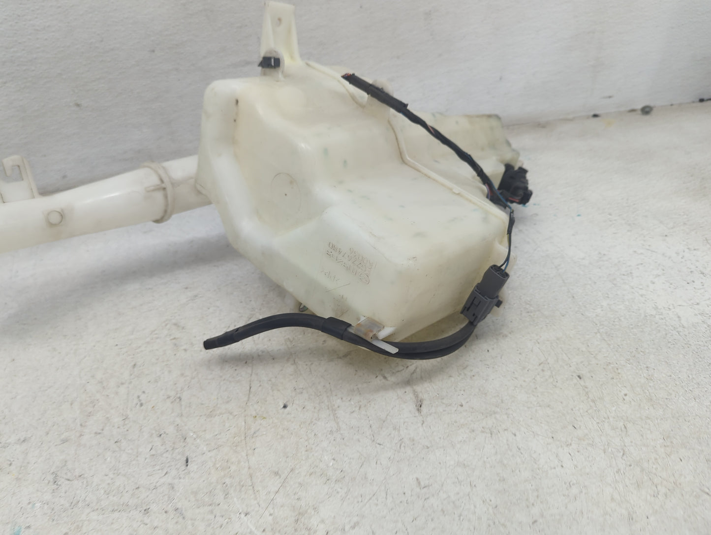 2007-2015 Mazda Cx-9 Windshield Washer Fluid Reservoir Bottle Oem 1473689 - Oemusedautoparts1.com