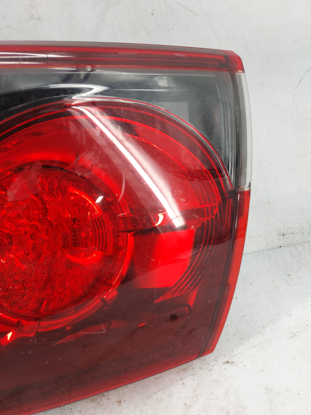 2014 Mazda Cx-9 Tail Light Assembly Passenger Right OEM P/N:TK21 51 150 K2442 Fits OEM Used Auto Parts - Oemusedautoparts1.c