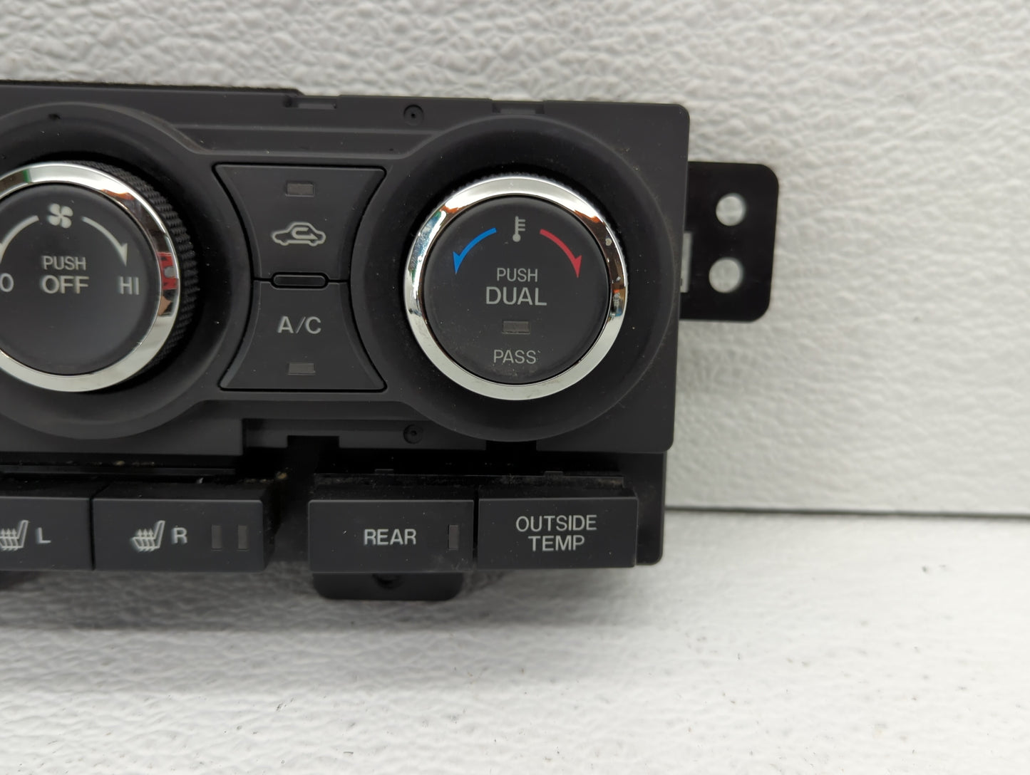 2010-2015 Mazda Cx-9 Climate Control Module Temperature AC/Heater Replacement P/N:TE70-61-190 Fits OEM Used Auto Parts - Oem