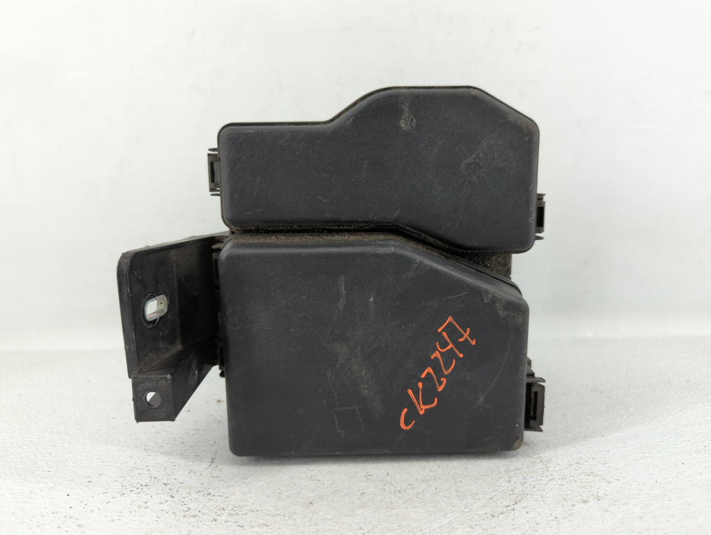 2013-2015 Mazda Cx-9 Fusebox Fuse Box Panel Relay Module P/N:TK21-66760 Fits Fits 2013 2014 2015 OEM Used Auto Parts - Oemus