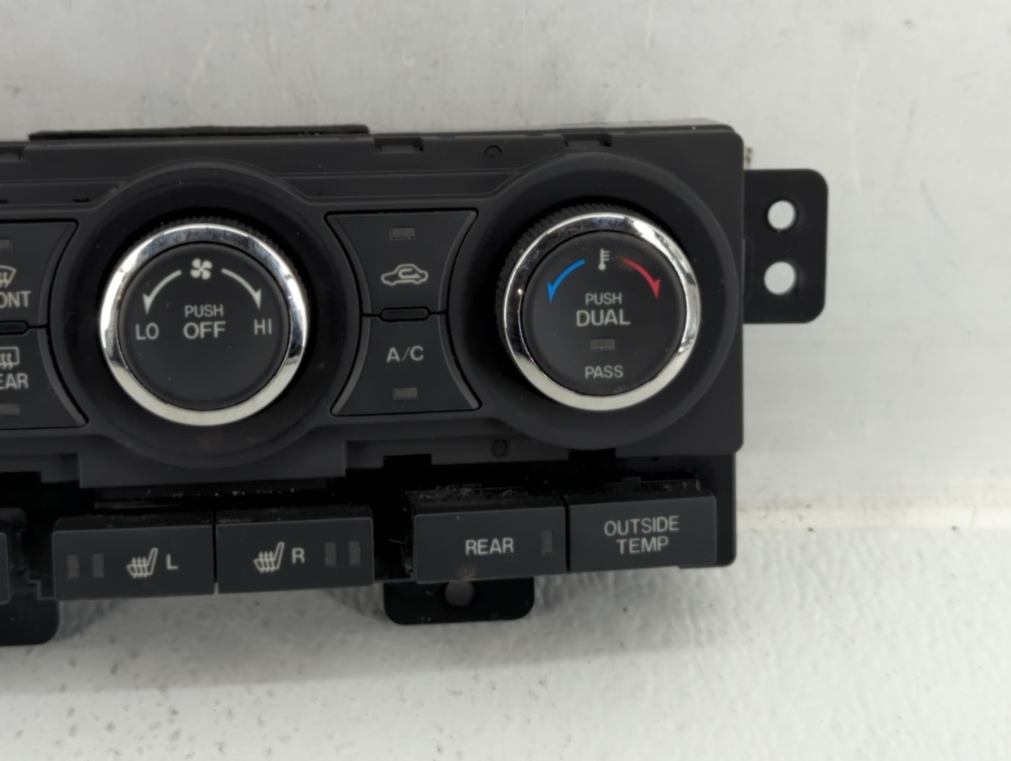 2010-2015 Mazda Cx-9 Climate Control Module Temperature AC/Heater Replacement P/N:422Y TE70-61-190 Fits OEM Used Auto Parts 